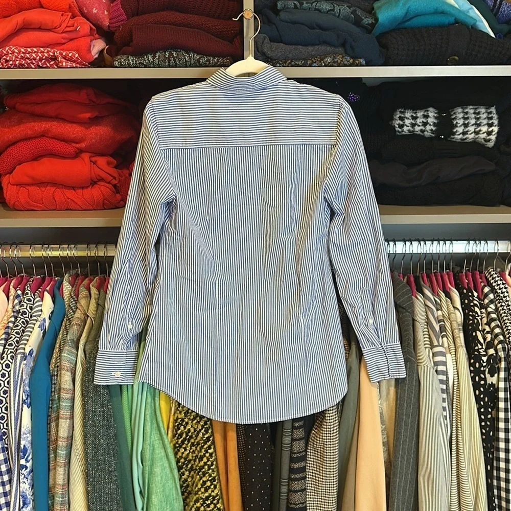 J Crew blue/white striped long sleeve button down shirt size XS